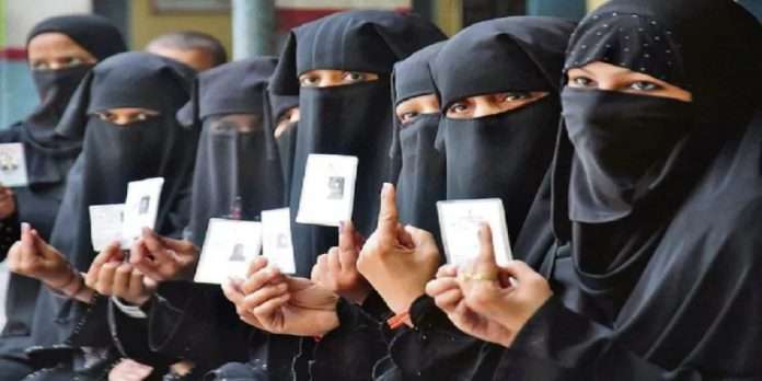 Allow hijab matching uniform colour,' students request Karnataka HC