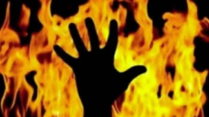 mother committed self immolation with two children in her lap mother daughter died four year old son admitted in critical condition