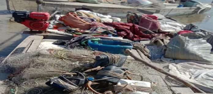 Gujarat: 9 Pakistani boats seized in Gulf near Kutch, BSF in search of fishermen