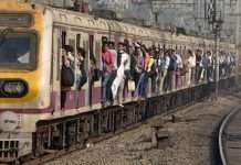 22-year-old youth dies after falling from mumbai local train