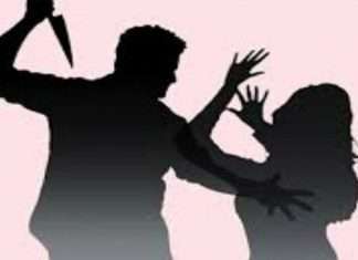 knife attack on girl as one side love matter in navi mumbai