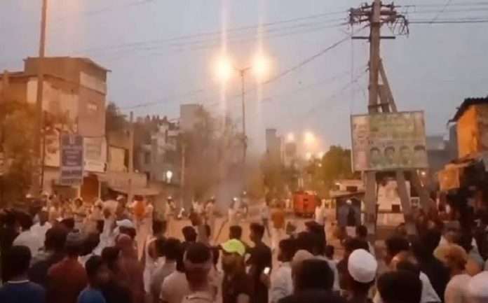 jahangirpuri Hanuman Jayanti Violence stone peliting police injured in bulet round fire delhi riot