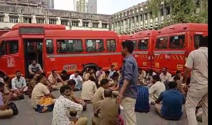 passengers Inconvenience due to BEST private bus drivers strike