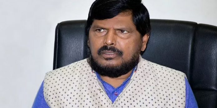 Ramdas Athavale has expressed his desire to have Devendra Fadnavis as Chief Minister again