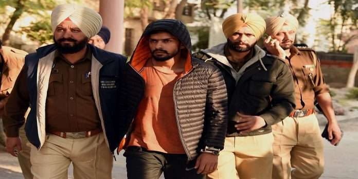 patiala house court sends lawrence bishnoi to 4 days police custody in arms