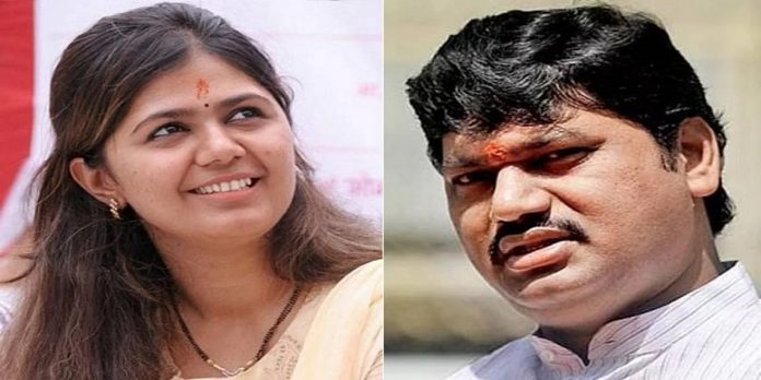 Pankaja Munde and Dhananjay Munde tweeted about OBS reservation