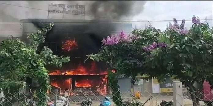 madhya pradesh massive fire breaks out private hospital jabalpur 10 death