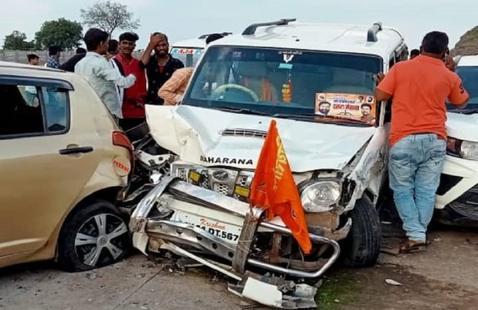 maharashtra samruddhi mahamarg nagpur Accident involving 10 vehicles headed for Shinde groups Dussehra rally