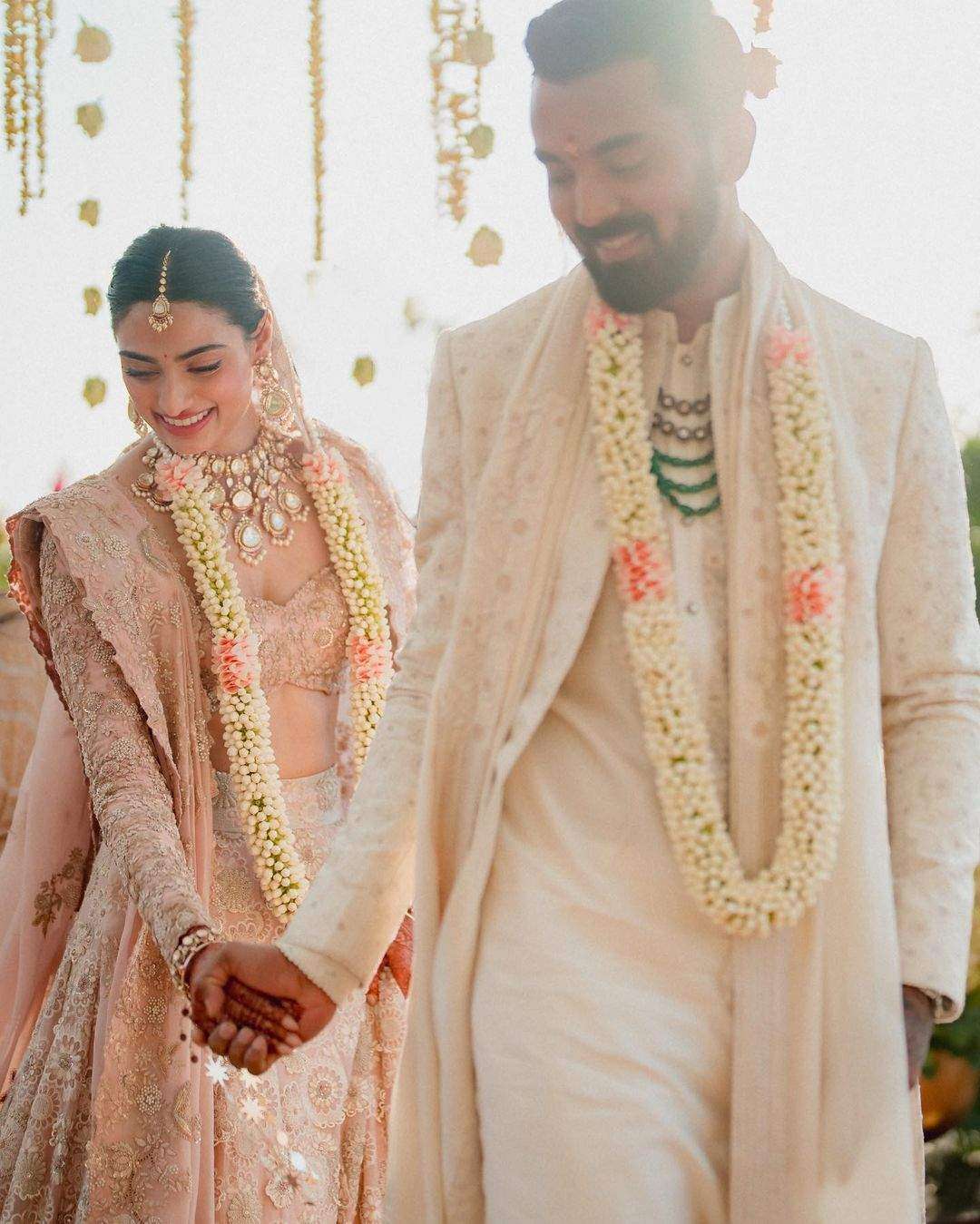 
first pictures of kl rahul and athiya shettys wedding are out