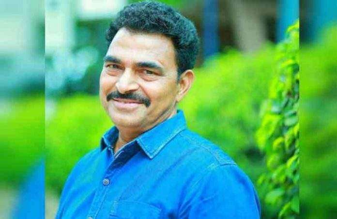 Actor Sayaji Shinde was attacked by bees while tree replanting was in progress