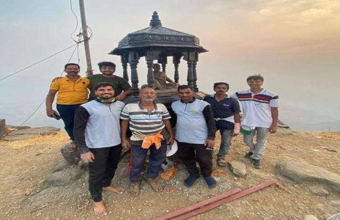 An idol of Chhatrapati Shivaji Maharaj will be installed at Chanderi Fort along with Meghdambari