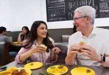 Apple CEO Tim Cook with Madhuri Dixit relishes vada pav in Mumbai