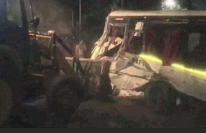 Heavy collision between truck and bus in Ayodhya; 7 people died in the accident
