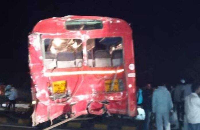 25 injured in accident involving truck and ST bus in Aurangabad PPK